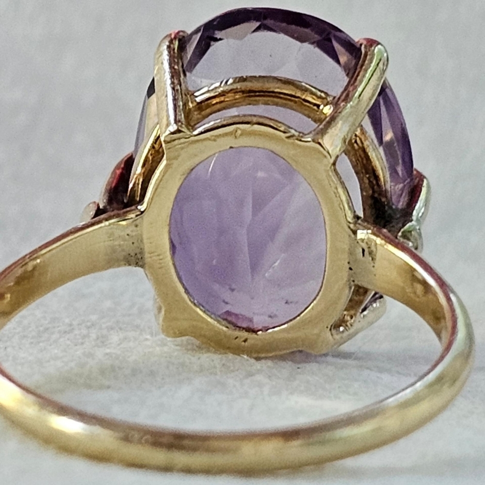 14k Yellow Gold Large Oval Amethyst Solitaire Ring - Picture 6 of 13